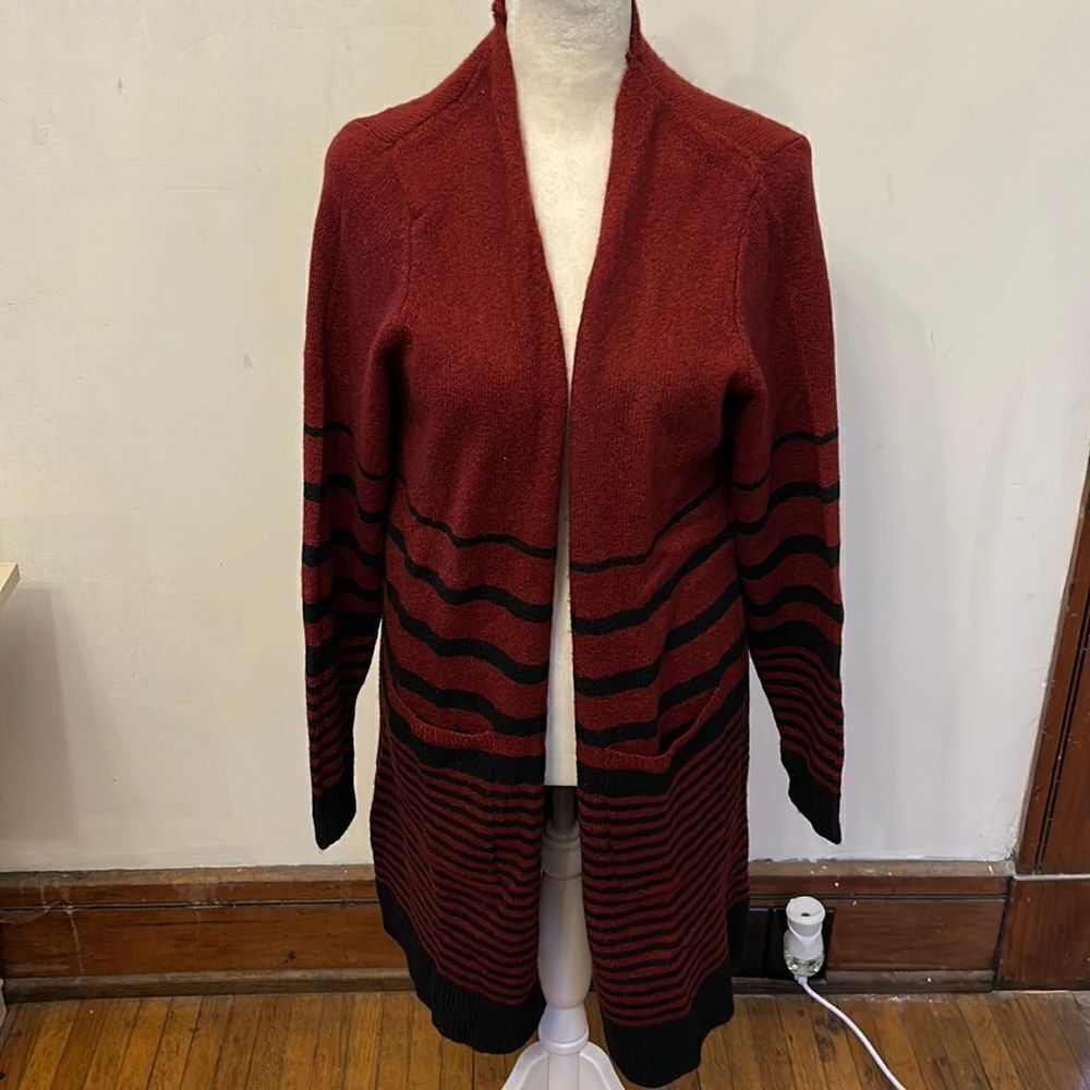 Fortune + Ivy burgundy black striped open cardigan Size M NWOT